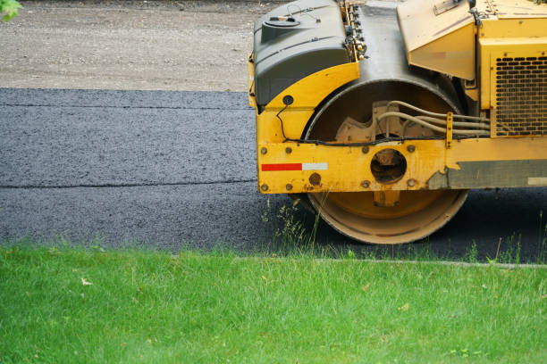 Best Driveway Pavers Near Me  in Lincoln Center, KS